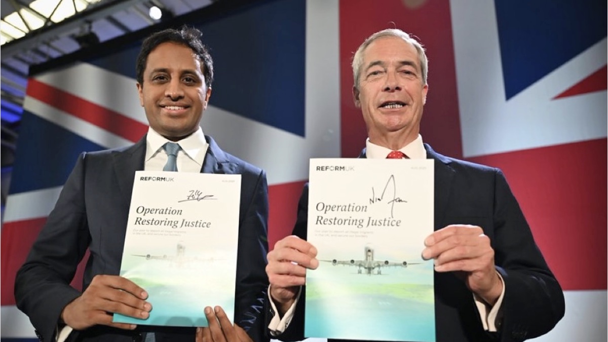 زعيم سياسي بريطاني يدعو لطرد المهاجرين فوراً