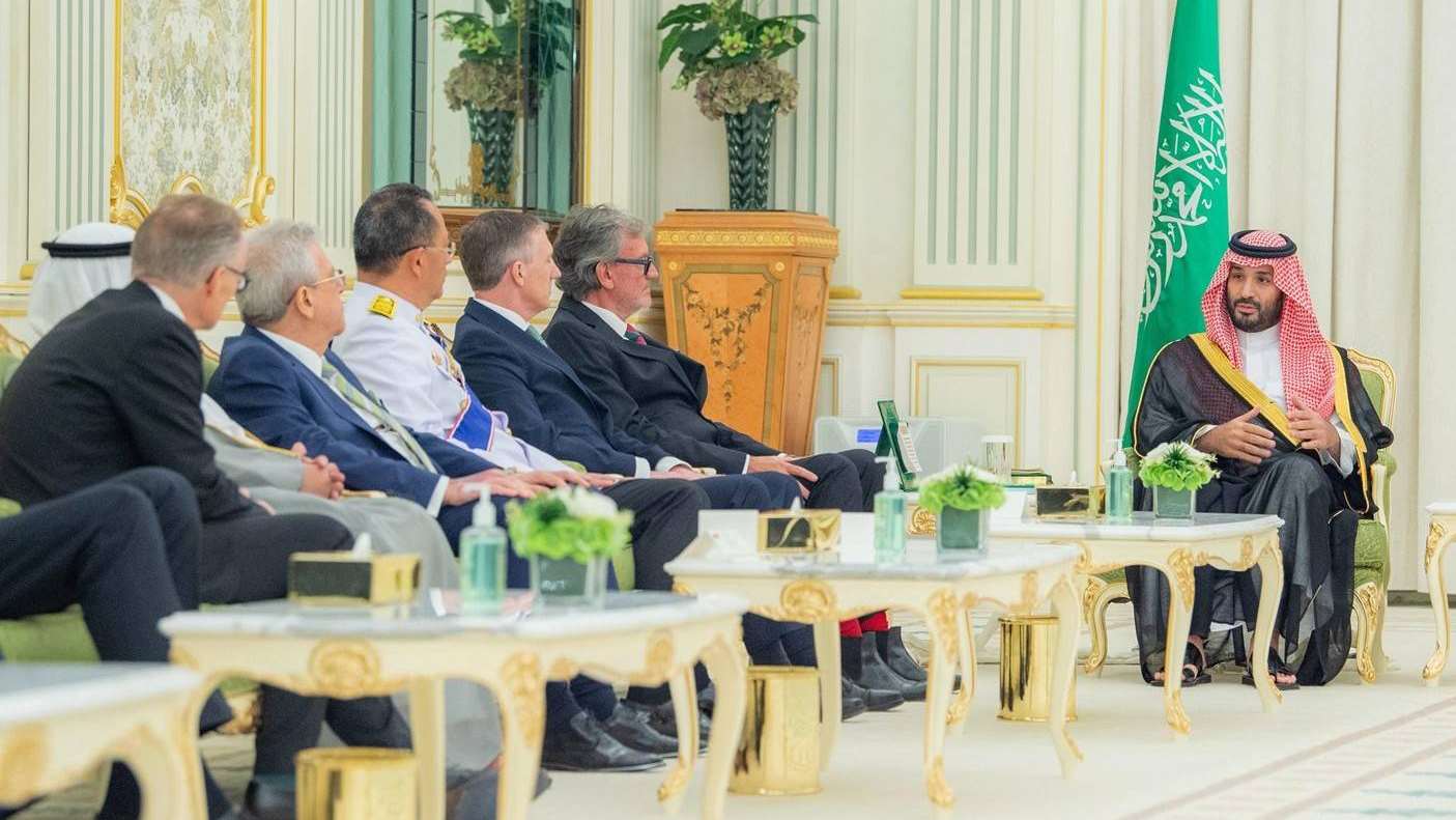 الأمير محمد بن سلمان رحب بالسفراء وتمنى لهم التوفيق في مهامهم لتعزيز العلاقات مع السعودية (واس)