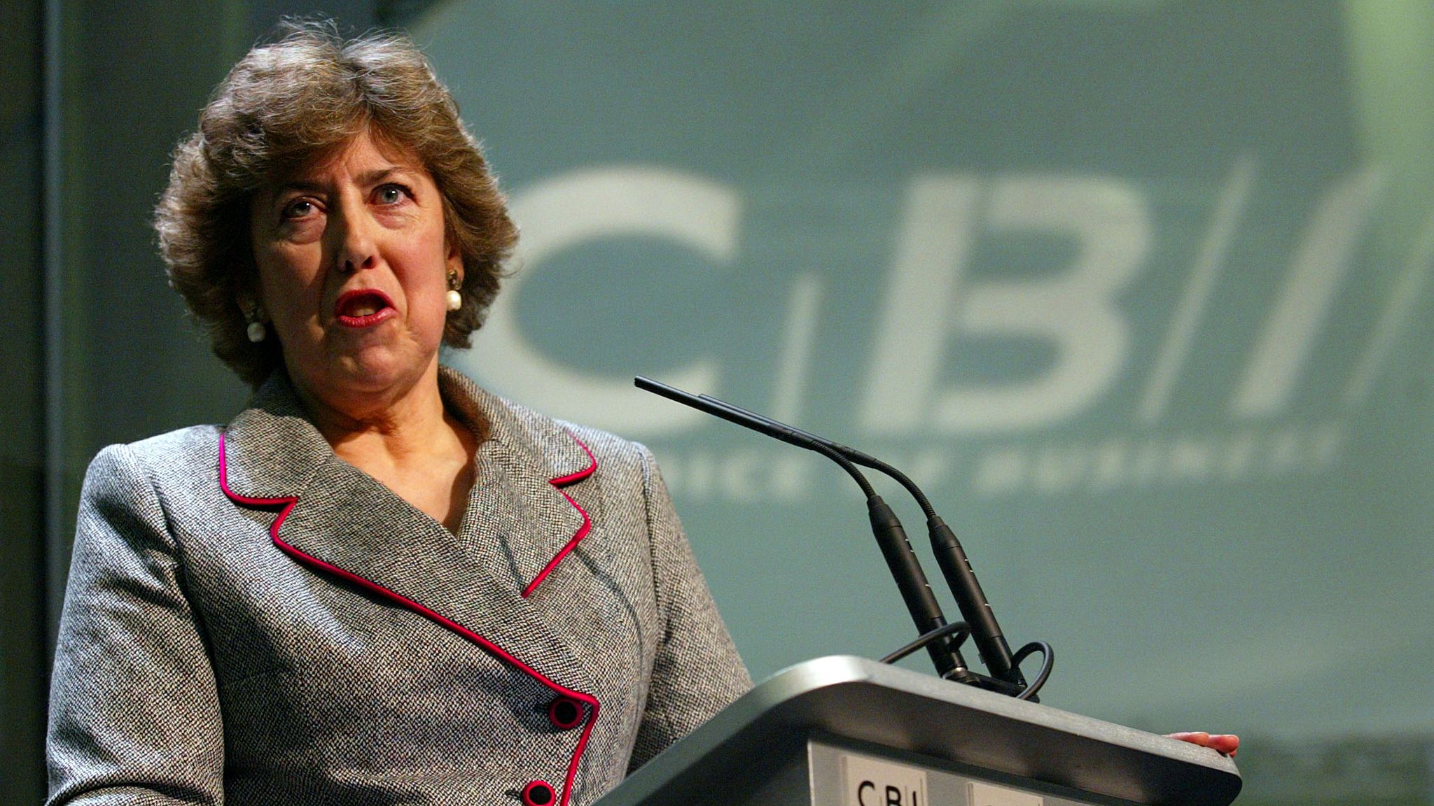 رئيسة جهاز الاستخبارات البريطاني (MI5) السابقة