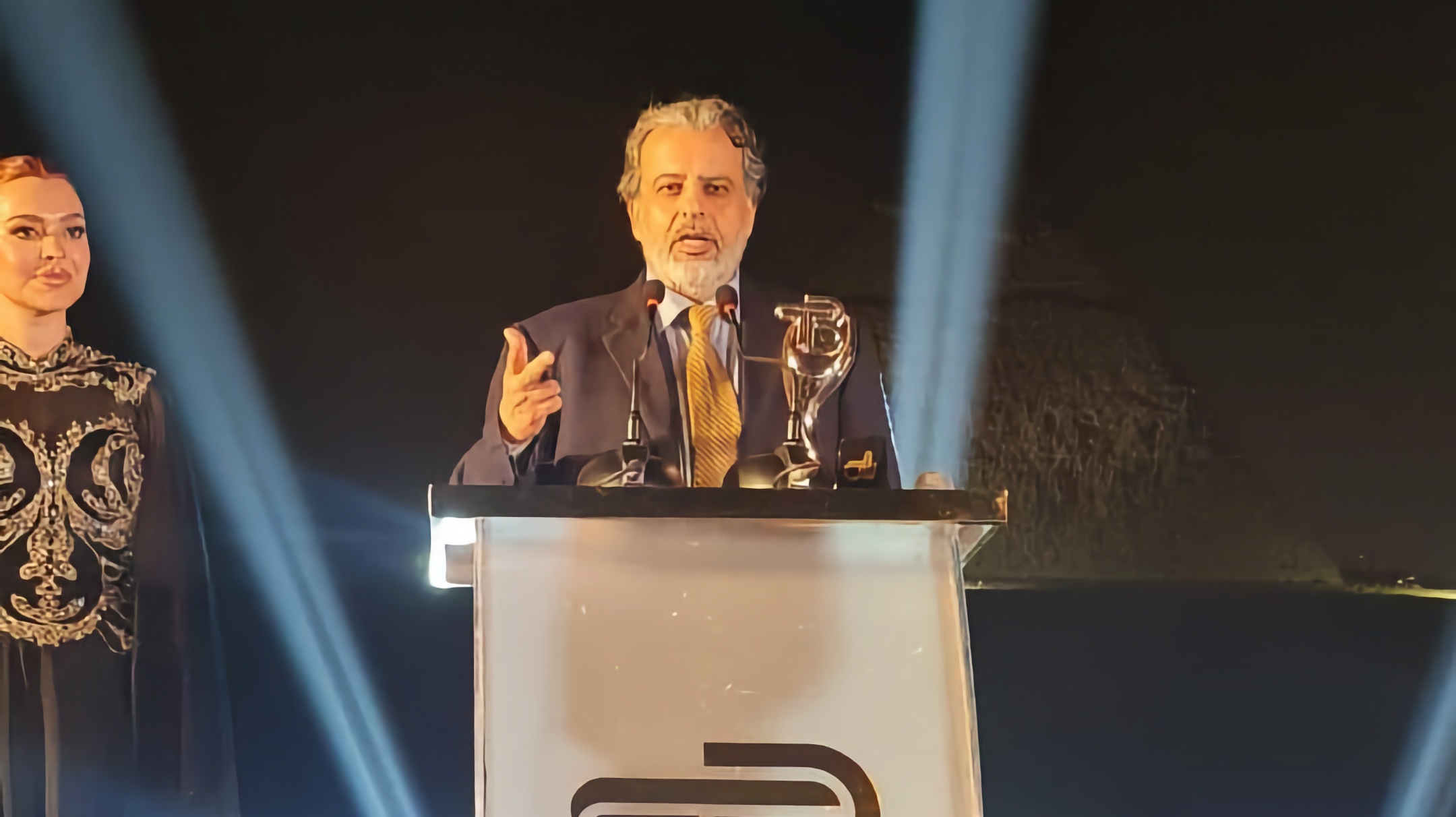 ماضي الخميس يتحدث خلال تكريمه بالقاهرة