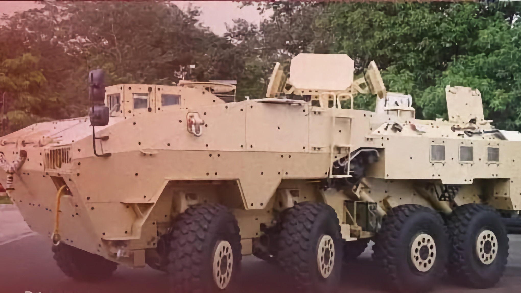 المدرعة القتالية ذات العجلات WhAP 8x8