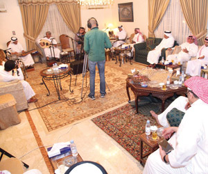 صالونات الفن جابهت التحديات وحفظت الموروث الغنائي للسعوديين