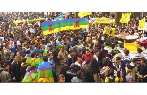 الجزائر: غليان في «القبائل» وتظاهرات تطالب بـ «ترقية اللغة الأمازيغية»