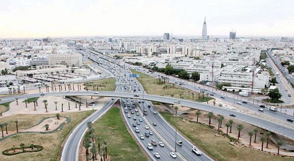 الاقتصاد السعودي تأقلم مع تقلبات النفط... و{أساساته قوية}