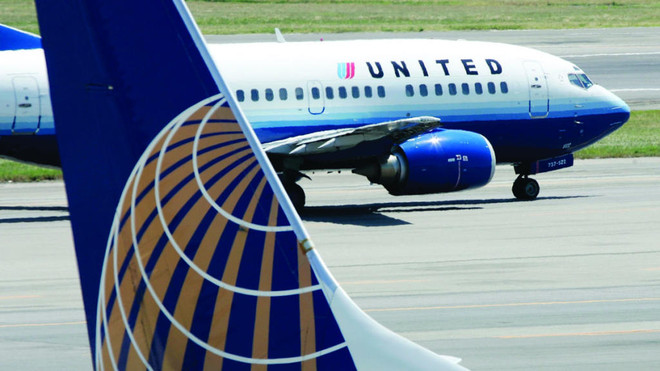 حادثة السحل تكشف إهانة شركات الطيران الأمريكية للركاب
