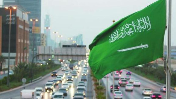 سفراء وسياسيون لـ «عكاظ»: السعودية مفتاح السلام بالمنطقة