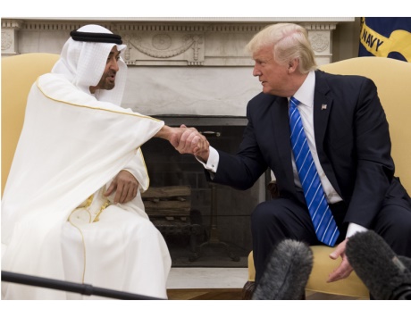 «واشنطن بوست»: الولايات المتحدة مع السعودية والإمارات بعيداً عن قطر
