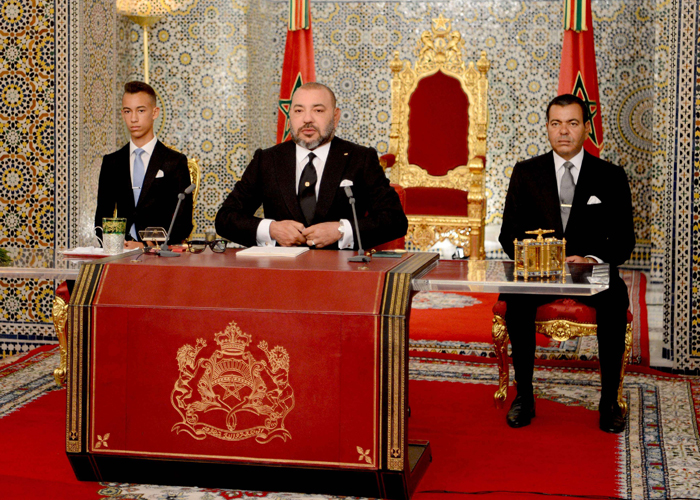العاهل المغربي يوجه رسالة غاضبة للطبقة السياسية