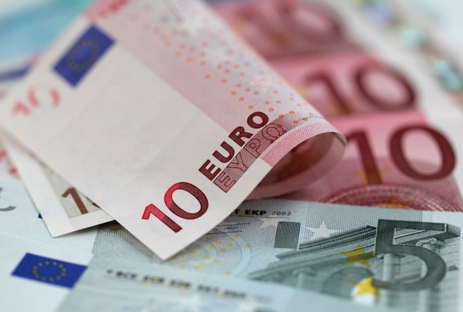 مختصون: انهيار اليورو مسألة وقت ..