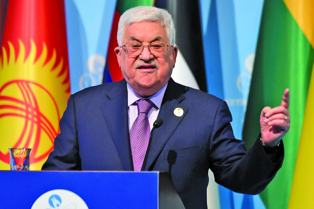 عباس: نحن أول من وقف ضد صفقة القرن وحاربها