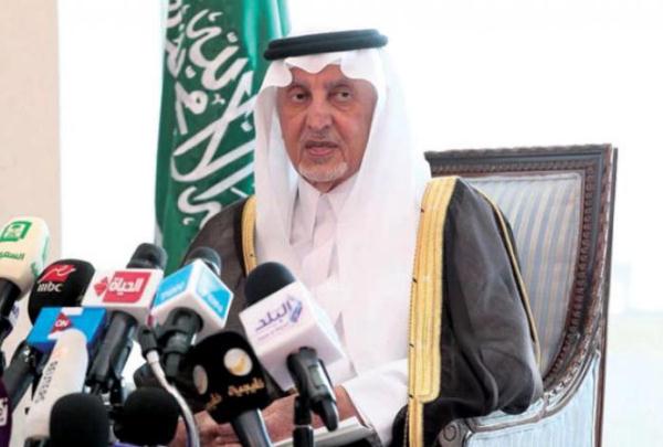 الأمير خالد الفيصل أمير مكة المكرمة خلال المؤتمر الصحافي