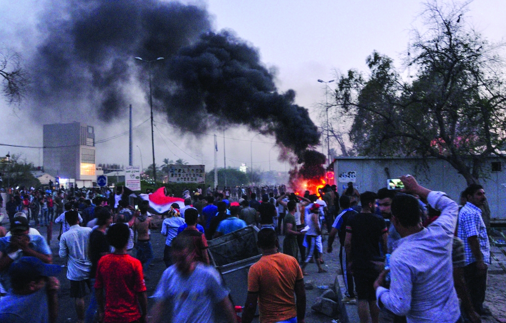 تحالف العامري يحمل على العبادي: يصفّي حسابات ويجازف باستقرار العراق