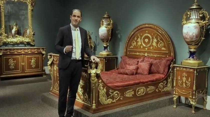 بعد 5 سنوات من اختفائها... غرفة نوم للملك فاروق للبيع بمليون دولار