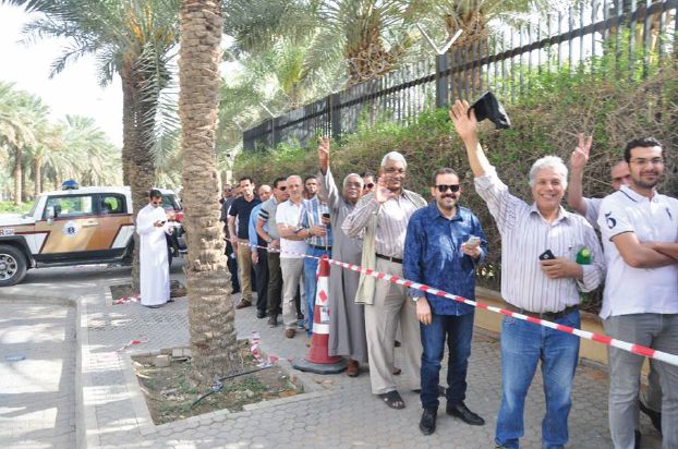 انتخابات الرئاسة المصرية: مظاهر احتفالية في «عرس» اقتراع الخارج