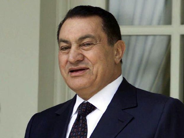 رموز من نظام مبارك يدافعون عن «إرهابيين» محسوبين على «الإخوان»