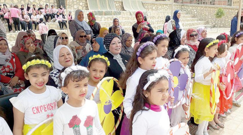 «تعريب» التعليم الأساسي يثير جدلاً في مصر
