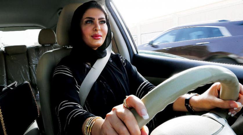 في يوم القيادة... النساء نجمات الشارع السعودي