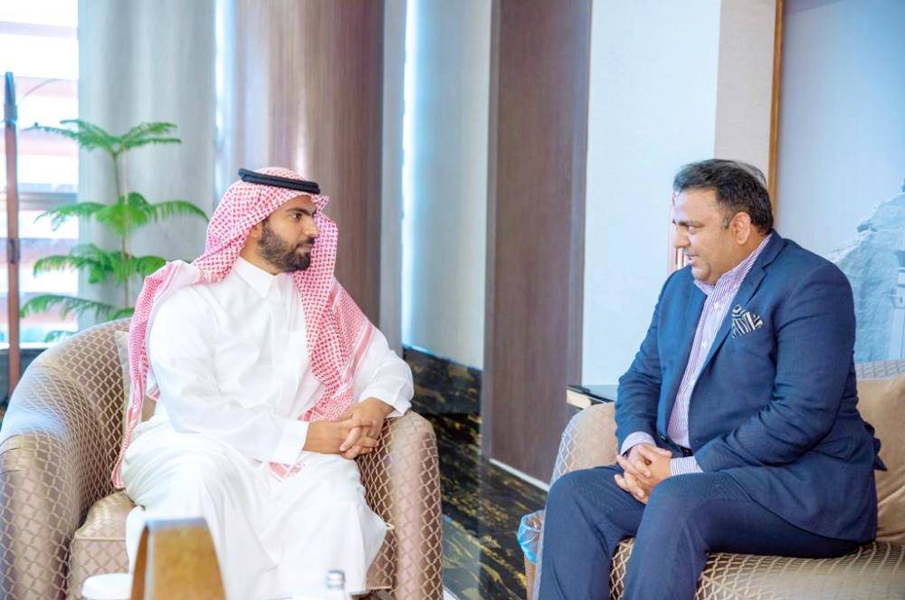 مثقفون يتفاعلون مع الهوية الجديدة للثقافة بالسعودية 