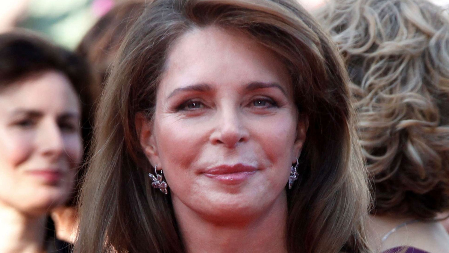 الملكة نور بطلة قديمة لقصة أردنية جديدة