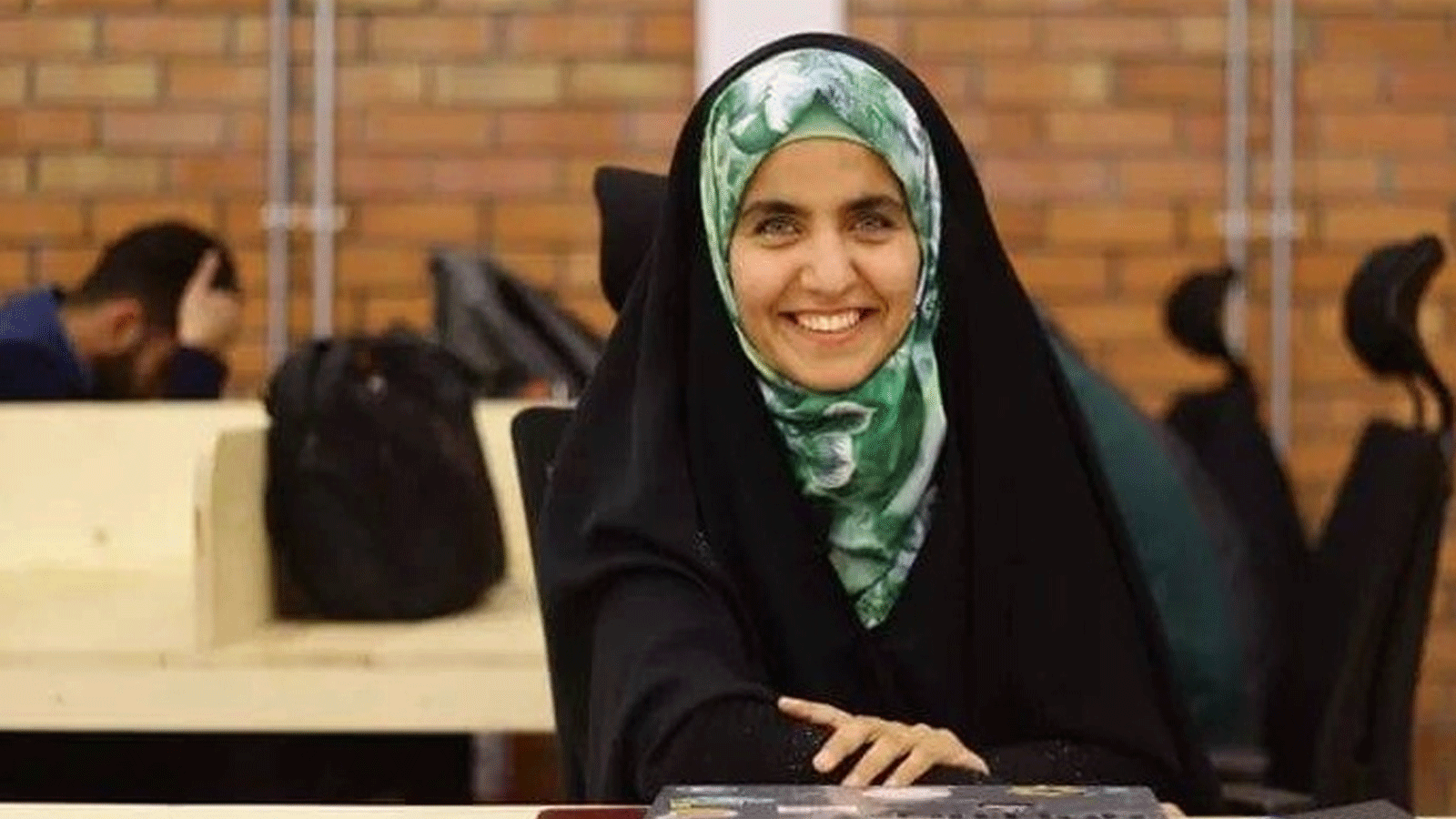العراقية فاطمة حسن ياسر اختيرت واحدة من أكثر مائة امرأة في العالم يستحقن المشاهدة (فيسبوك)