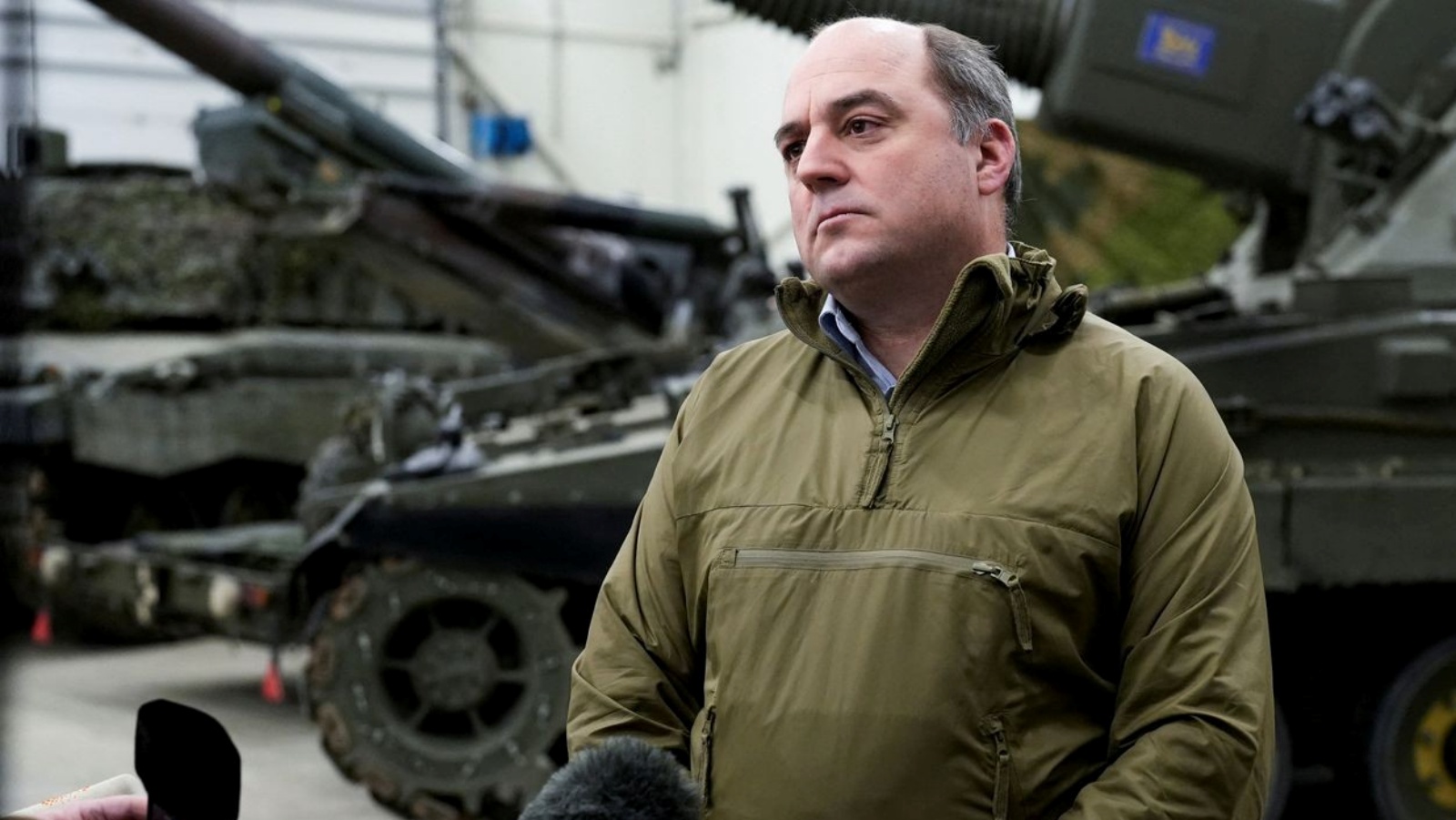 بن والاس أقدم وزراء الحكومة البريطانية المحافظة الحالية 