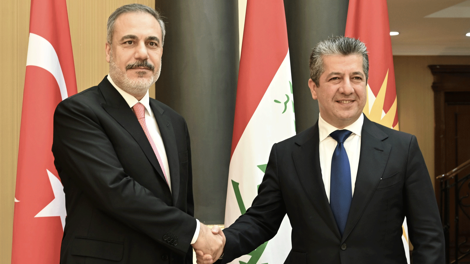 رئيس حكومة اقليم كردستان العراق مسرور بارزاني يلتقي وزير الخارجية التركي هاكان فيدان(تويتر)