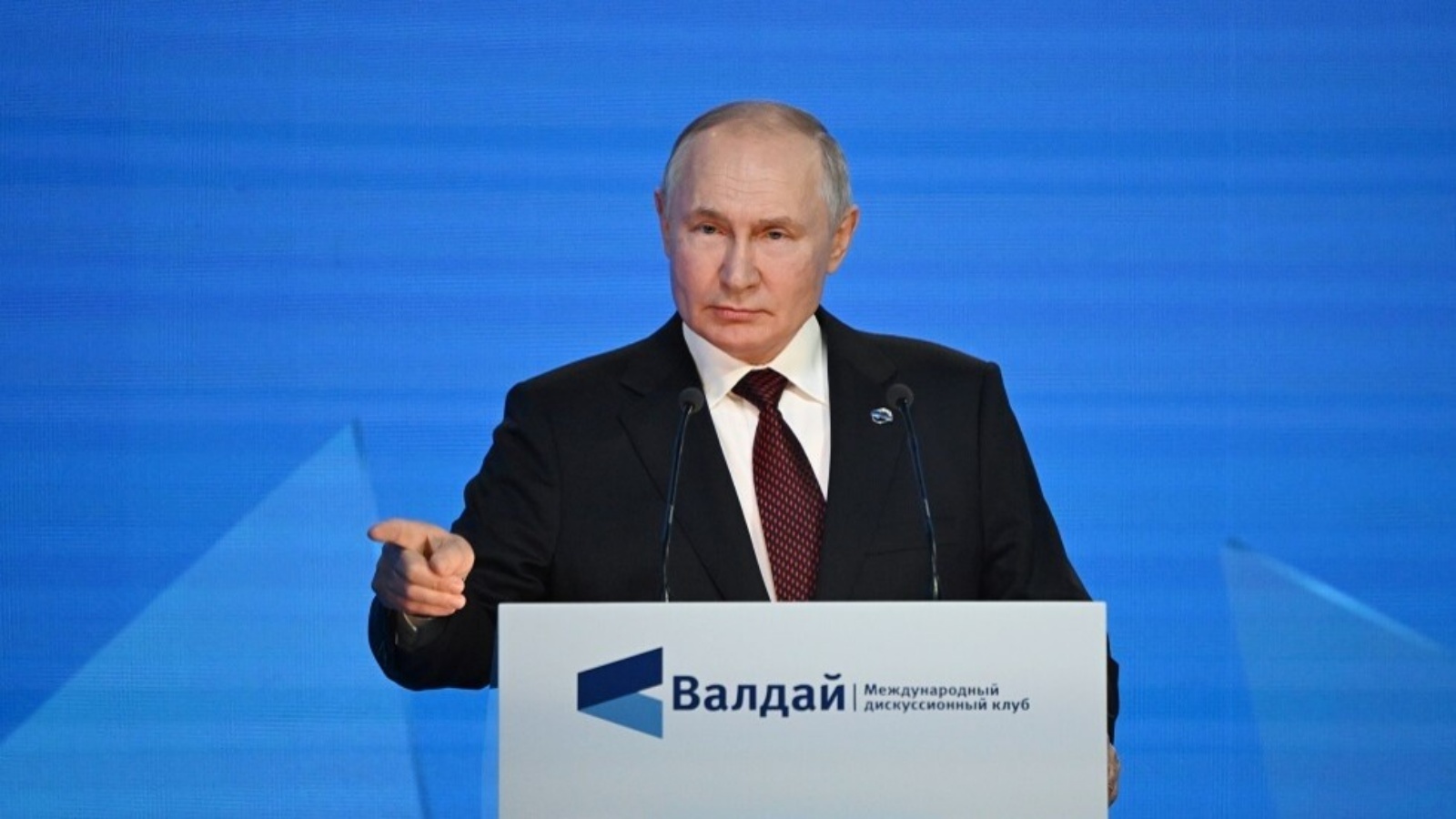 بوتين متحدثًا في مدينة سوتشي الروسية الخميس 5 أكتوبر 2023 عن طبيعة مباحثاته المقبلة في موسكو مع السوداني (سبوتنيك)