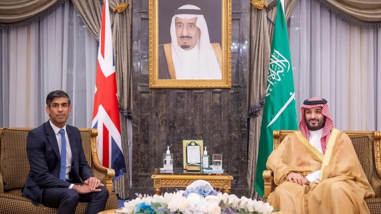 ولي العهد السعودي مستقبلاً رئيس الوزراء البريطاني - واس