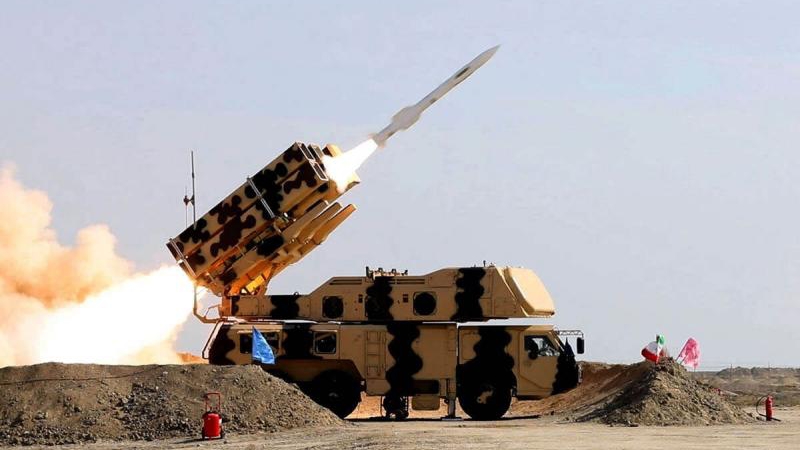 إطلاق صاروخ إيراني من مكان غير محدد خلال مناورات عسكرية في كانون الثاني (يناير) 2024