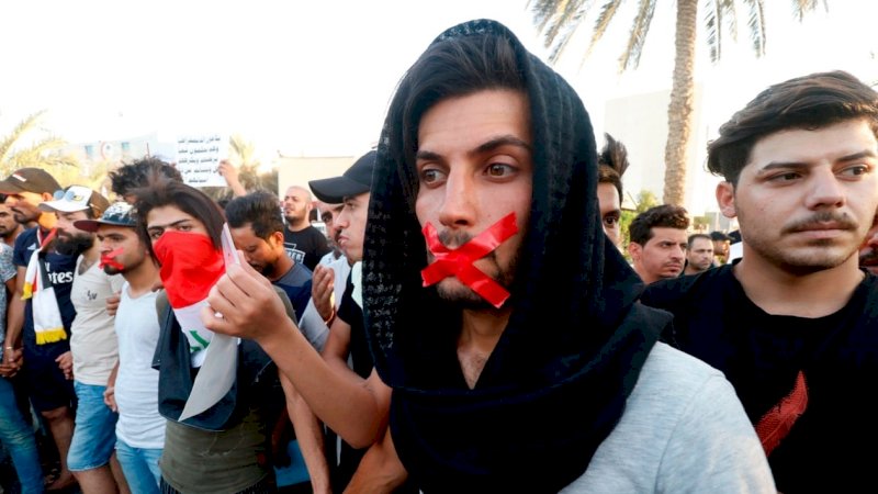 متظاهرون في البصرة خرجوا انتصاراً لحرية التعبير المهددة في العراق
