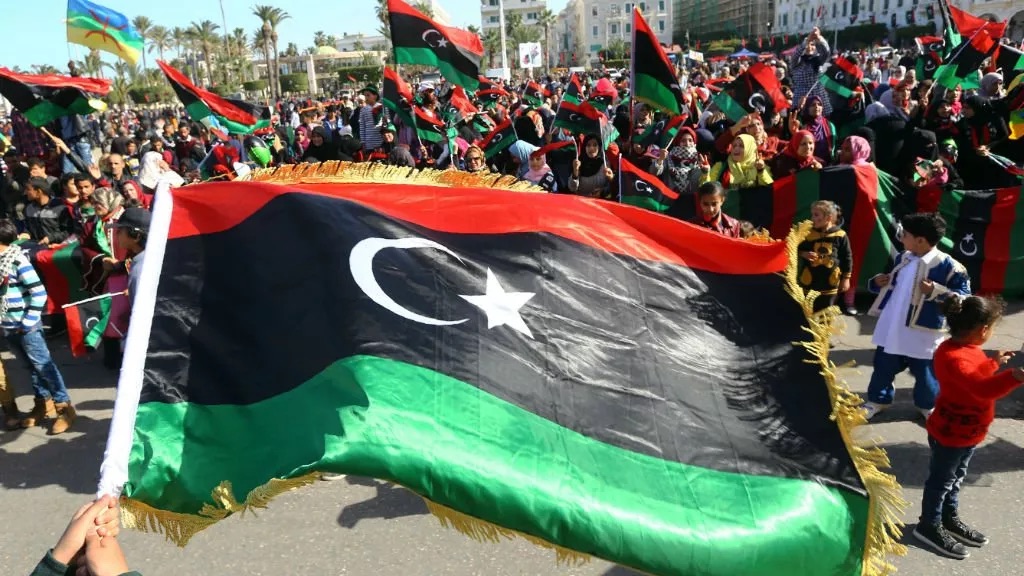 تدخلت القوى العظمى بشكل مباشر لتغيير الأنظمة أو تدجينها في ليبيا وسوريا والعراق واليمن وغيرها
