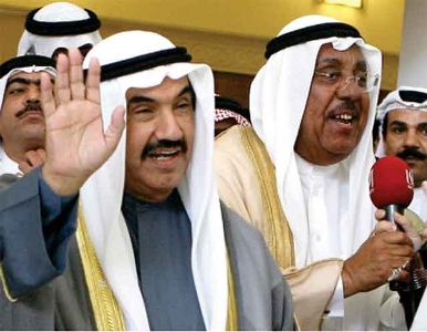 رئيس الوزراء الكويتي والشيخ جابر الخالد بعد الإستجواب