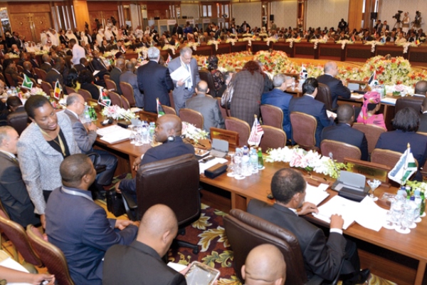 الجلسة الافتتاحية للقمة العربية الافريقية المنعقدة في الكويت