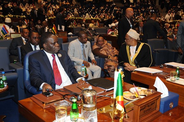 وفد الكونغو إلى القمة العربية الأفريقية - خاص إيلاف من الكويت