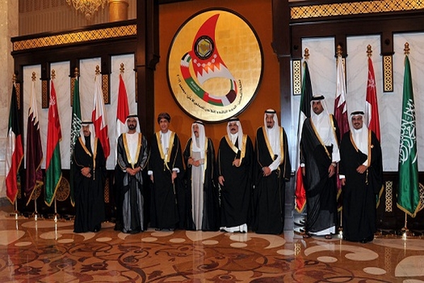 أمير الكويت يؤكد استضافة بلاده لمؤتمر الداعمين لسوريا يناير المقبل