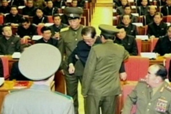 صور تؤكد إقالة عم زعيم كوريا الشمالية