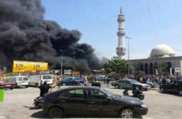 من انفجار مسجد السلام في طرابلس