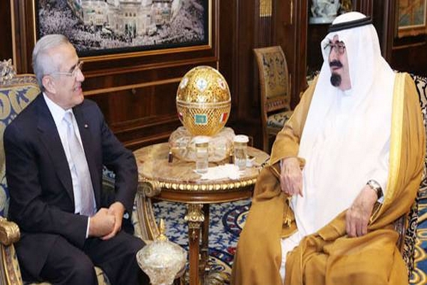 صورة ارشيفية تجمع العاهل السعودي والرئيس اللبناني