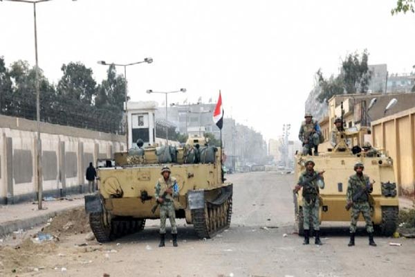 القوات الأمنية تنتشر في سيناء لفرض رقابة على المسلحين