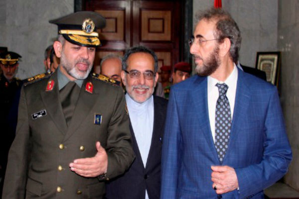 سعدون الدليمي مع قادة عسكريين ايرانيين في طهران