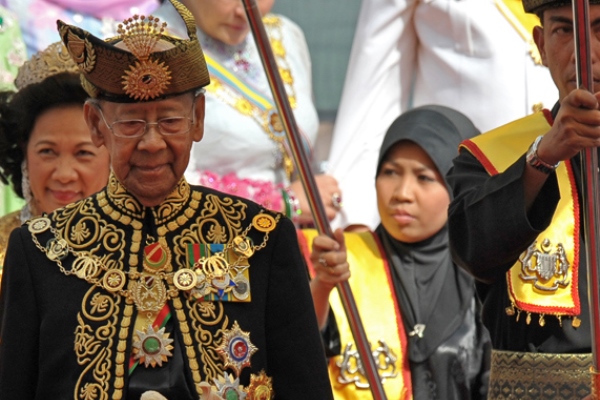 ملك ماليزيا عبد الحليم معظم شاه