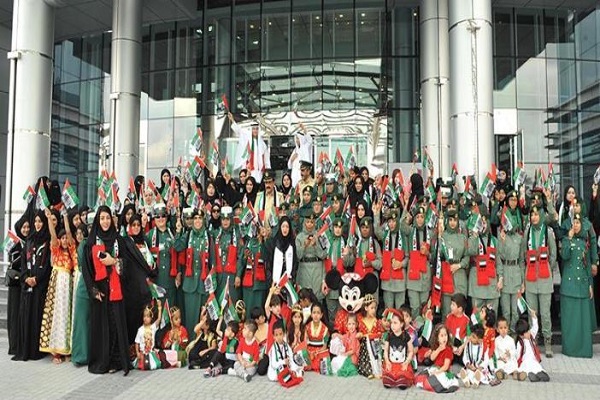 منتسبو شرطة دبي يحتفلون بالعيد الوطني