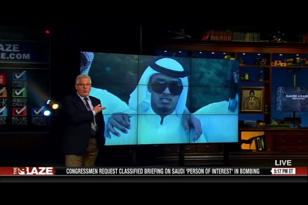 المذيع الاميركي خلال نشره لصورة المبتعث السعودي