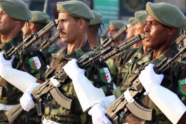 الجيش الجزائري: لن نحيد عن مهام حددها الدستور