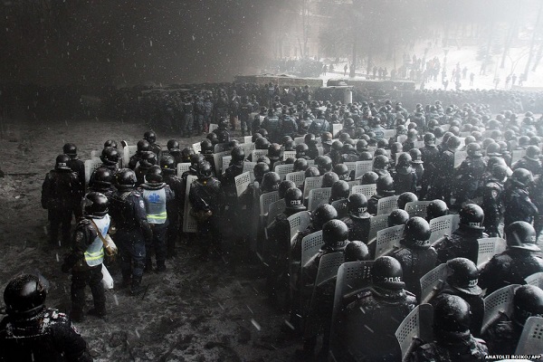 احتجاجات أوكرانيا التي غيرت وجه البلاد من تابعة لروسيا إلى منساقة وراء السياسة الغربية