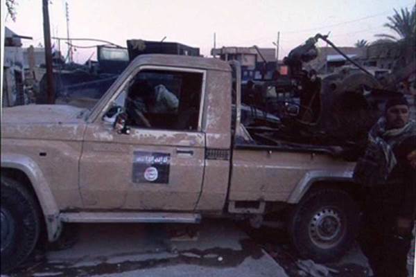 تدمير عجلات واسلحة لتنظيم داعش في الانبار