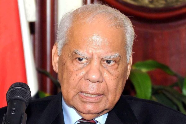 رئيس الحكومة المستقيل حازم الببلاوي