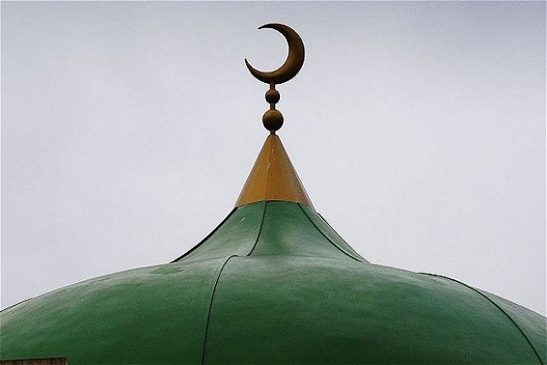 مدرسة اسلامية في بريطانيا متهمة بالعنصرية