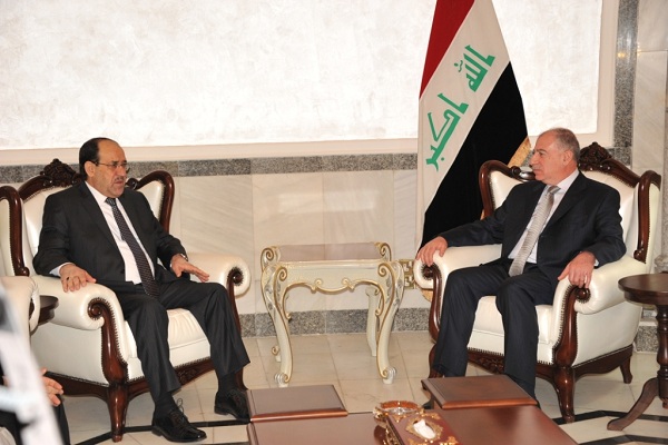 النجيفي والمالكي خلال اجتماع سابق في مبنى البرلمان العراقي