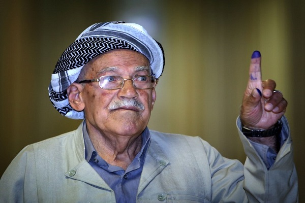 رجل كردي عراقي يشارك في الانتخابات في كردستان - أ.ف.ب